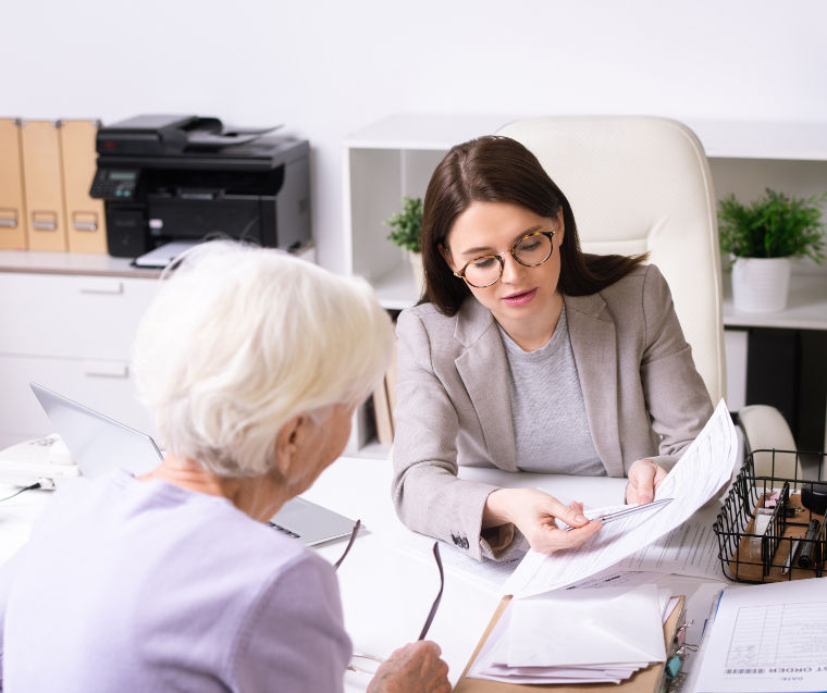 BLH case manager working with a family to develop a care plan